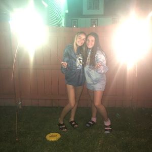 Meet your Posher, Danielle